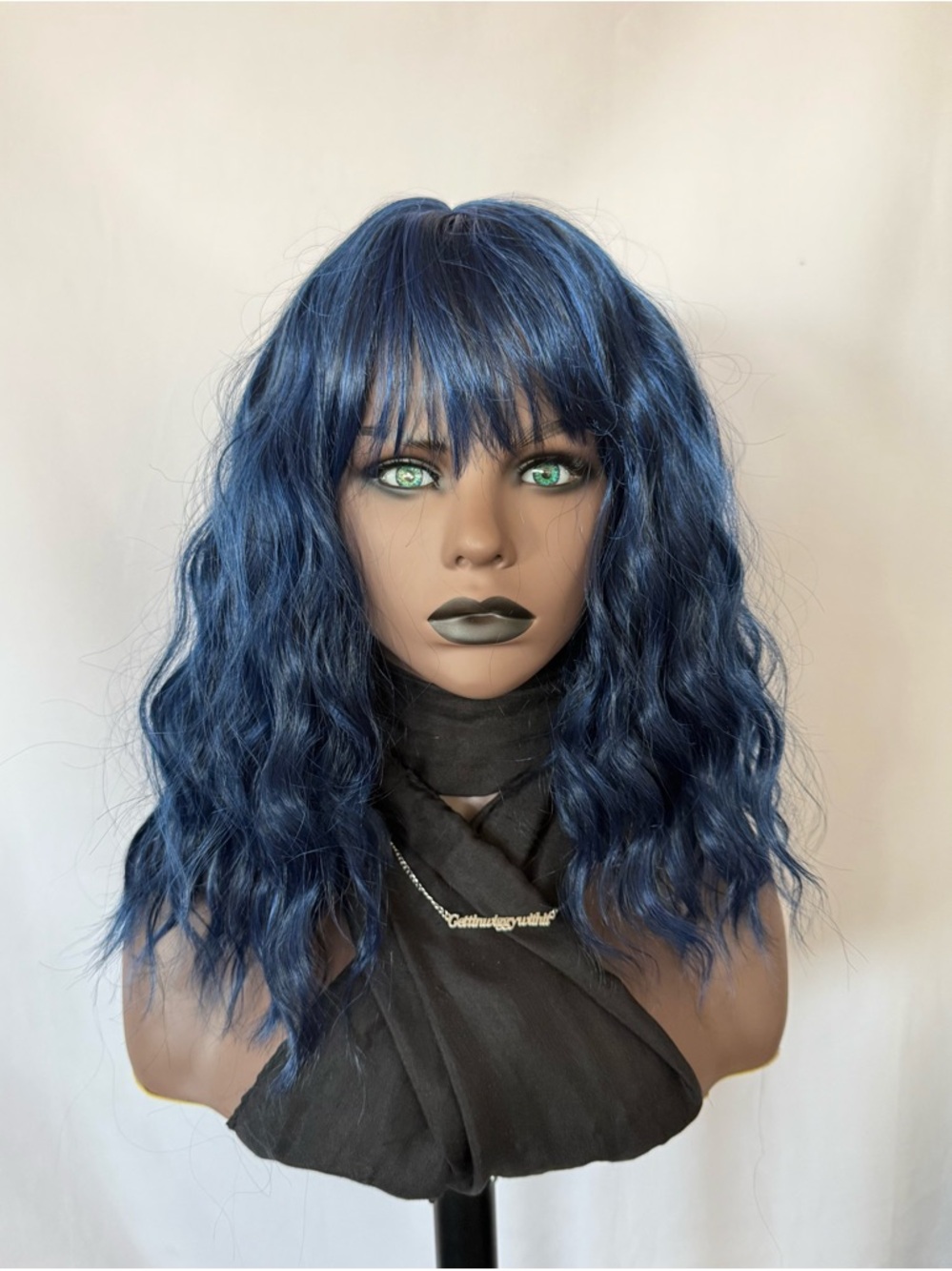 A Pretty “Put On & Go” Blue & Black Synthetic Wig w Bangs 💙NO FURTHER DISCOUNT🖤